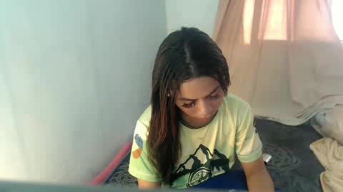 N I C A online show from February 2025 05:13:02 AM