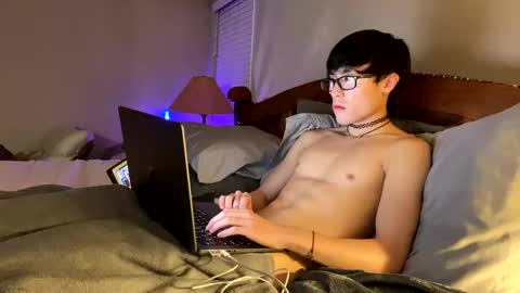 hottiewithabody101 online show from April 2026 08:57:02 PM