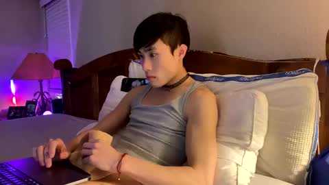 hottiewithabody101 online show from May 2026 12:44:02 PM
