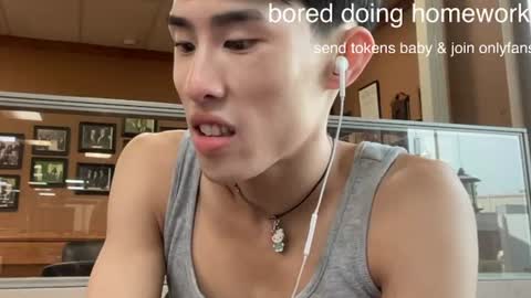 hottiewithabody101 online show from June 2026 03:05:01 PM