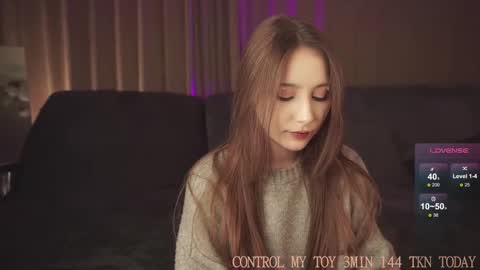 hottpeachh online show from November 2025 04:47:01 PM