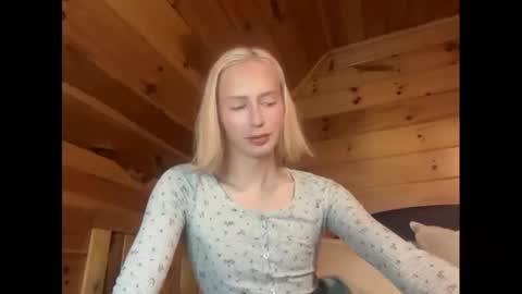 HotTransGirlie online show from November 2025 09:25:01 AM