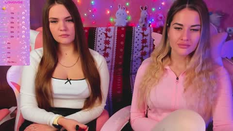 Snapshot of hotty_girls_here chatting on December 2024 06:14:02 AM Ivanna and Jessica online show from December 2024 06:14:02 AM