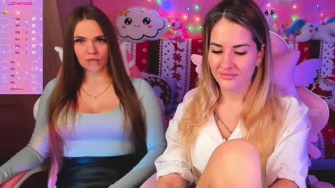 Snapshot of hotty_girls_here chatting on January 2025 06:07:02 AM Ivanna and Jessica online show from January 2025 06:07:02 AM