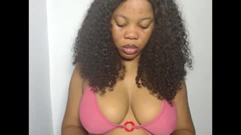 hotty_lora889 online show from October 2025 05:51:02 AM