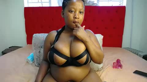 Snapshot of hottyboobsxxx chatting on December 2024 09:55:02 AM hottyboobsxxx online show from December 2024 09:55:02 AM