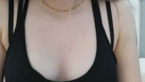 Hotwixx online show from April 2026 08:57:02 AM