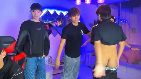 Snapshot of houseofwarrios chatting on March 2026 05:35:02 AM we are Harry Jersi pablo and our mod talco online show from March 2026 05:35:02 AM