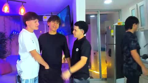 Snapshot of houseofwarrios chatting on March 2026 05:23:01 AM we are Harry Jersi pablo and our mod talco online show from March 2026 05:23:01 AM