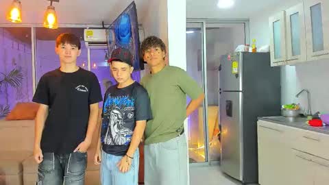 Snapshot of houseofwarrios chatting on March 2026 05:24:01 AM we are Harry Jersi pablo and our mod talco online show from March 2026 05:24:01 AM