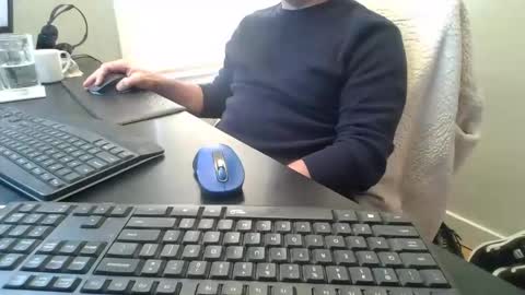 Snapshot of hoverday chatting on February 2026 07:20:01 PM hoverday online show from February 2026 07:20:01 PM