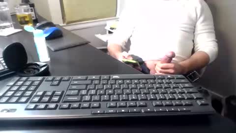 Snapshot of hoverday chatting on March 2026 02:38:01 AM hoverday online show from March 2026 02:38:01 AM