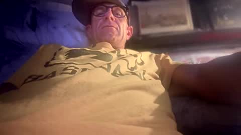 Snapshot of howbowdadareboy33 chatting on September 2025 06:04:02 AM ask me online show from September 2025 06:04:02 AM