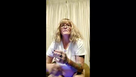 howdoyoulikeit87 online show from May 2026 06:53:01 AM