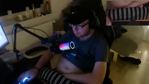 Snapshot of hoyboydkk chatting on March 2026 02:05:02 AM Christian online show from March 2026 02:05:02 AM