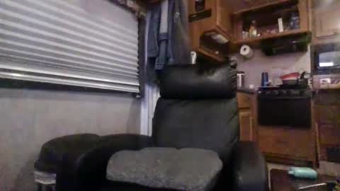 hoytme online show from January 2025 05:00:01 AM