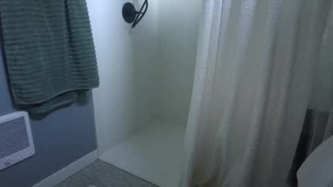 Snapshot of hubbwc chatting on October 2025 05:02:02 PM hubbwc online show from October 2025 05:02:02 PM