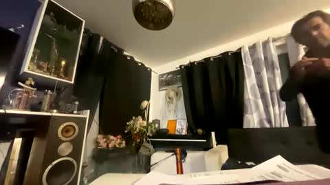 hubeer online show from April 2026 12:37:02 AM