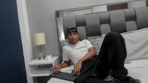 Snapshot of hudson_beasley chatting on October 2025 11:35:01 AM Hudson Beasley online show from October 2025 11:35:01 AM