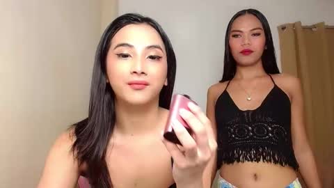 Snapshot of hugeasiancockandrea chatting on December 2024 05:35:02 PM drea online show from December 2024 05:35:02 PM