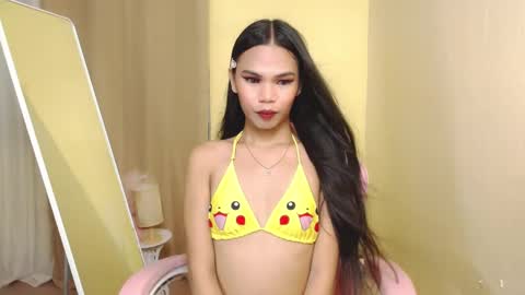 Snapshot of hugeasiancockandrea chatting on January 2025 11:37:02 AM drea online show from January 2025 11:37:02 AM