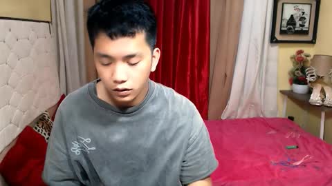 Snapshot of hugebadkier chatting on October 2025 12:21:02 AM Josh Ker online show from October 2025 12:21:02 AM