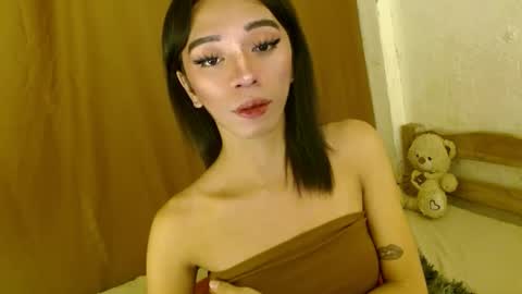 Snapshot of hugecock_caraxx chatting on January 2025 10:19:01 PM Cara online show from January 2025 10:19:01 PM