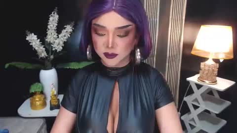 Christine online show from May 2026 05:04:01 AM