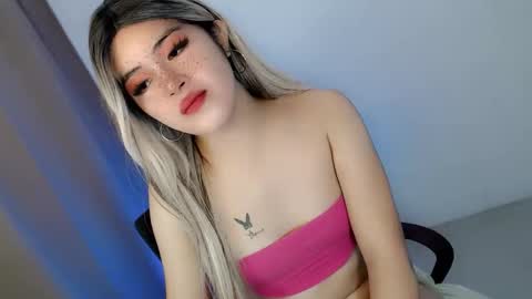 Yhanie online show from October 2025 11:35:01 PM