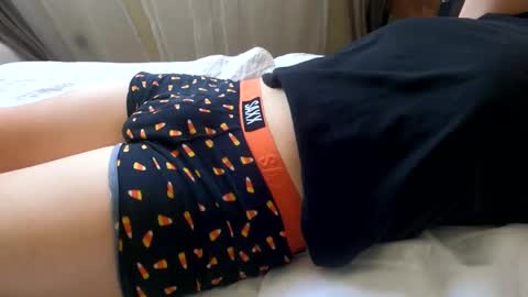 Snapshot of hugecumshots1 chatting on January 2025 10:01:01 PM HugeCumshots online show from January 2025 10:01:01 PM