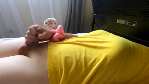 Snapshot of hugecumshots1 chatting on September 2025 10:32:01 PM HugeCumshots online show from September 2025 10:32:01 PM