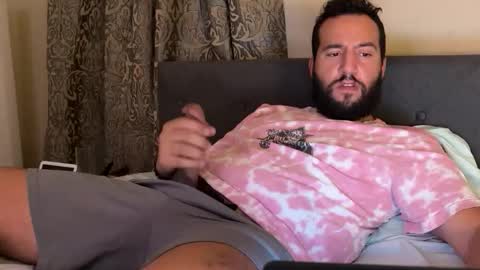 Snapshot of hugedicktop chatting on November 2025 04:43:02 AM Big Dick Top online show from November 2025 04:43:02 AM