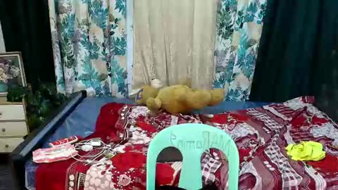 hugemassivesnake online show from June 2026 06:29:02 PM