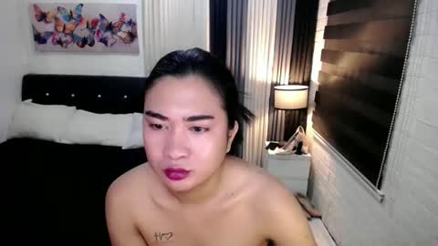 Snapshot of hugemusclecockts chatting on December 2025 06:59:01 PM yesha fox online show from December 2025 06:59:01 PM