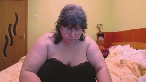 Snapshot of hugetitsxxx chatting on February 2025 11:59:02 PM HugeTitsXXX online show from February 2025 11:59:02 PM