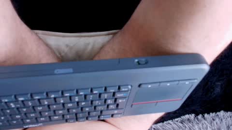 hugo_bighot online show from December 2024 12:11:02 PM