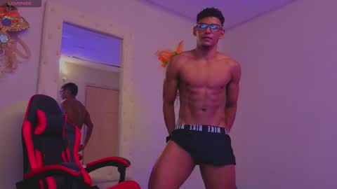 Snapshot of hugo_cano chatting on February 2026 04:55:01 AM Hugo Cano online show from February 2026 04:55:01 AM