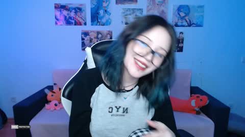 Snapshot of hugomin chatting on February 2025 04:37:02 AM HugoMin online show from February 2025 04:37:02 AM