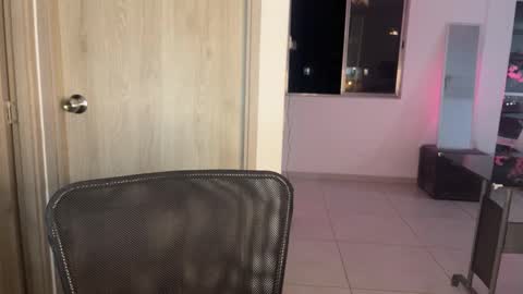 Snapshot of hun_damer chatting on October 2025 01:48:02 AM hun_damer online show from October 2025 01:48:02 AM