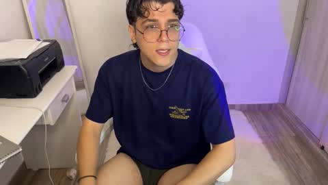 Snapshot of hun_damer chatting on November 2025 02:17:02 AM hun_damer online show from November 2025 02:17:02 AM