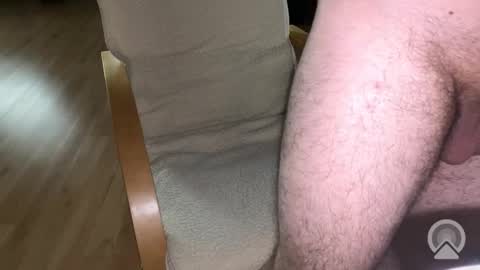 Snapshot of hundick696 chatting on September 2025 01:03:01 PM hundick696 online show from September 2025 01:03:01 PM