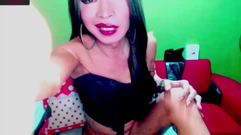 Snapshot of hung_diva chatting on September 2025 12:09:02 PM REAL BIG COCK online show from September 2025 12:09:02 PM
