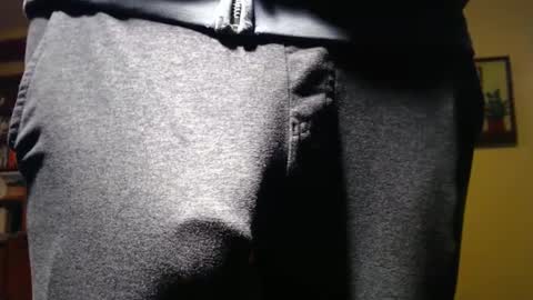 Snapshot of hung_hot_fit10 chatting on January 2025 01:32:01 AM Big uncut cock dripping online show from January 2025 01:32:01 AM