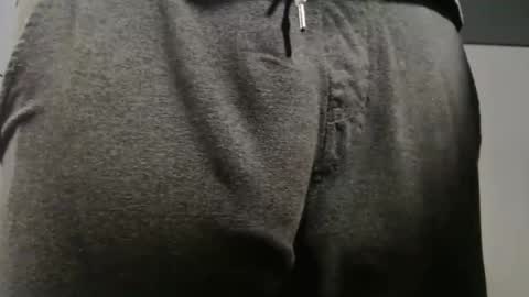 Snapshot of hung_hot_fit10 chatting on November 2025 11:26:02 PM Big uncut cock dripping online show from November 2025 11:26:02 PM