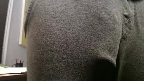 Snapshot of hung_hot_fit10 chatting on November 2025 09:47:02 PM Big uncut cock dripping online show from November 2025 09:47:02 PM