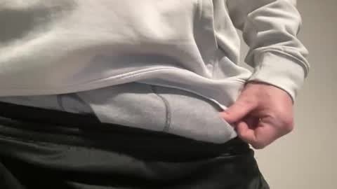 hungdizzy55 online show from March 2026 06:14:02 PM