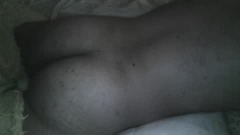 Snapshot of hunggngirthy chatting on December 2025 09:47:02 AM HungNGirthy online show from December 2025 09:47:02 AM