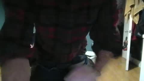 hunghard2004 online show from March 2026 05:39:01 PM