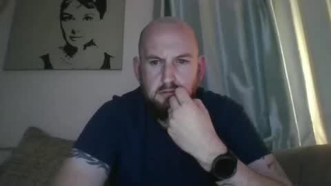 Hunghorny2630 online show from October 2025 12:24:02 AM