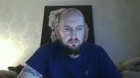 Hunghorny2630 online show from November 2025 01:15:01 AM